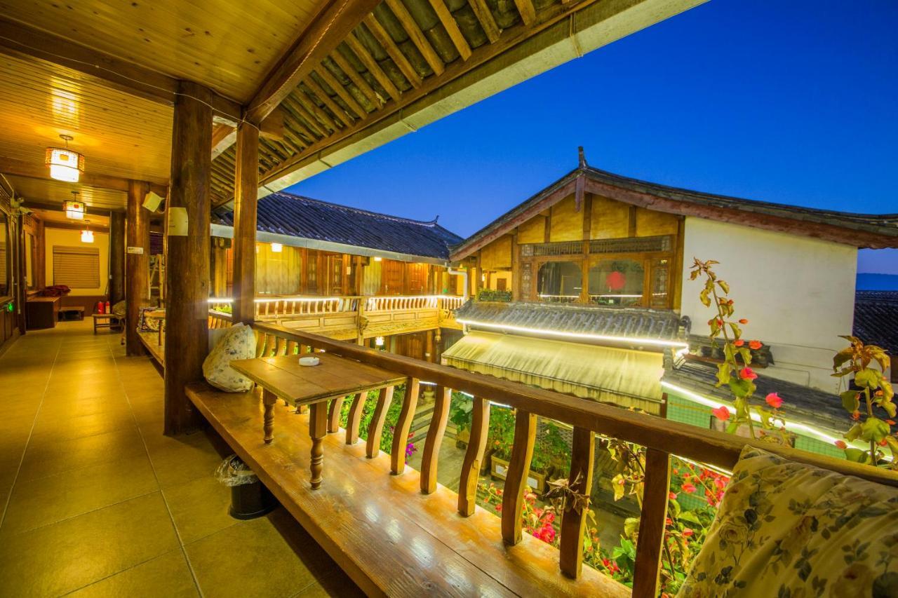 Lijiang Rongyi Homestay Buitenkant foto