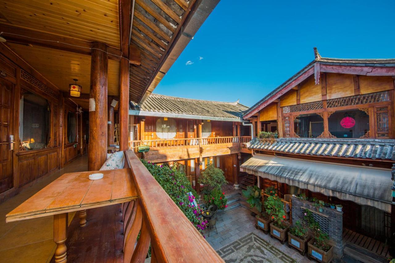 Lijiang Rongyi Homestay Buitenkant foto