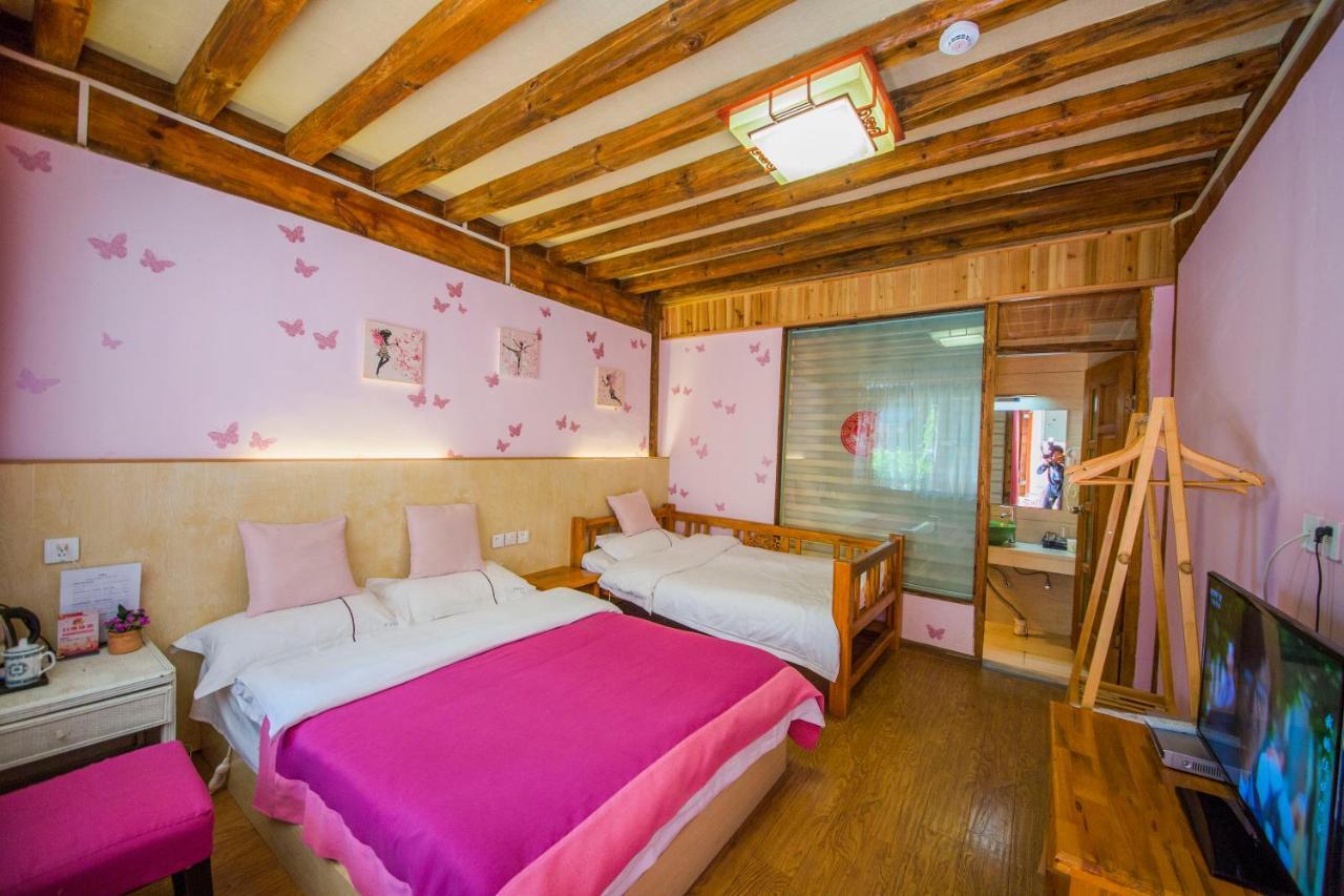 Lijiang Rongyi Homestay Buitenkant foto